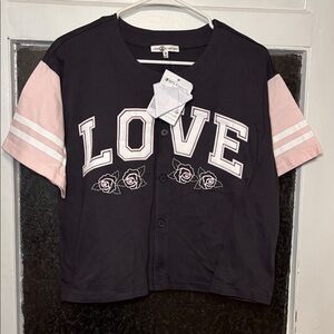 NWT Love & Lazy Days Women’s  Button Down Athletic Cropped TShirt Gray Pink M